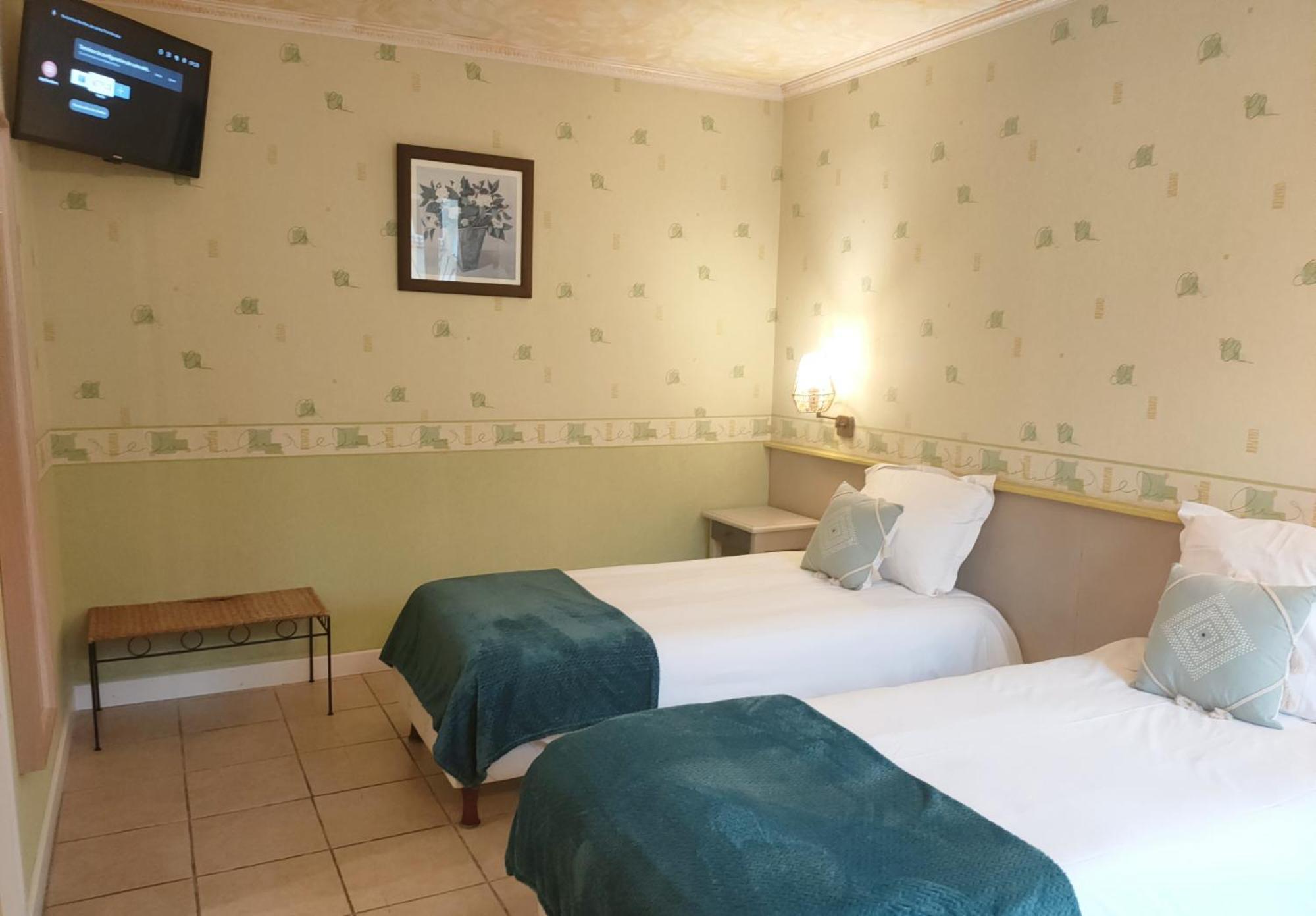 Le Royal Hotel Saint-Pol-sur-Ternoise Exterior foto